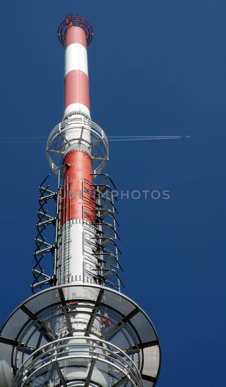 The 95-metre-high transmission tower on the Rigi in Central Switzerland was completed in 1998 after 4 years of construction and is mainly used for radio and television signal transmission.