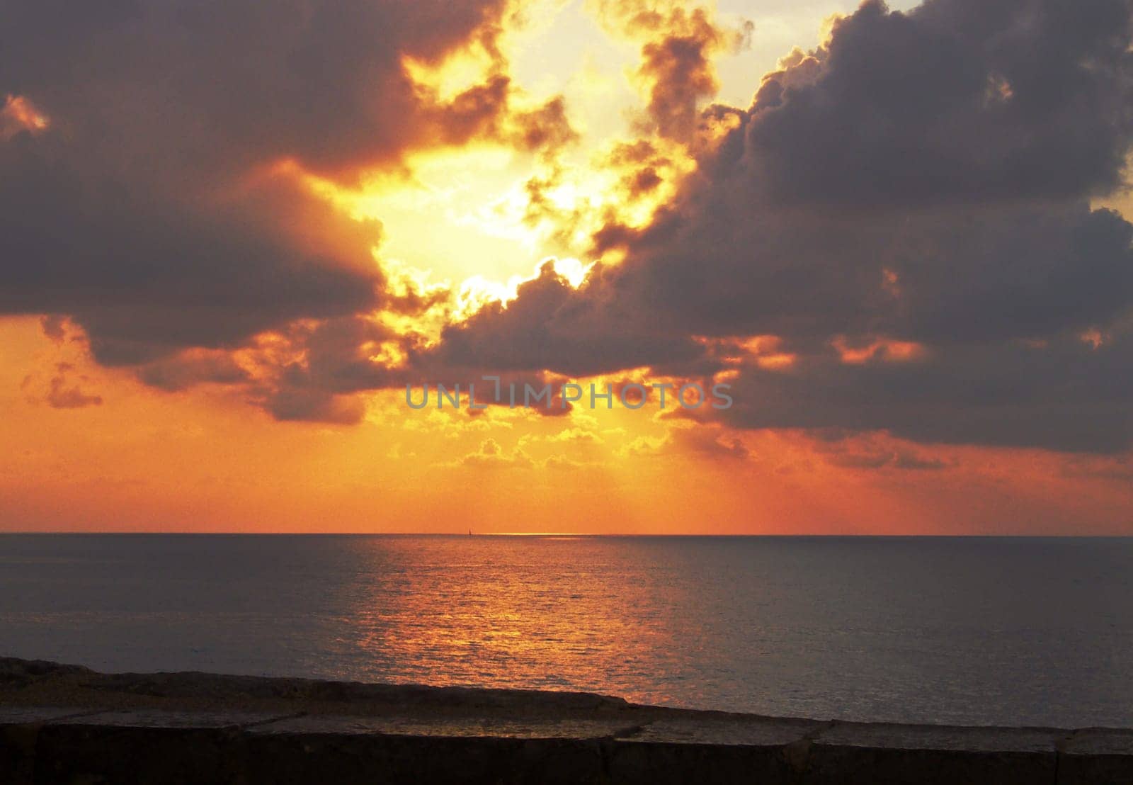 sunset or (sunset beach) or (sunset nature) or (sunset skyline)