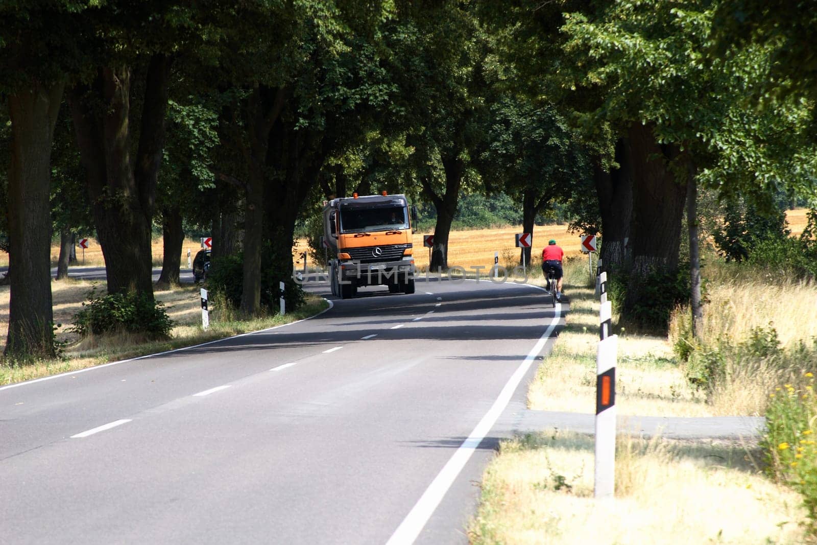 Oncoming traffic