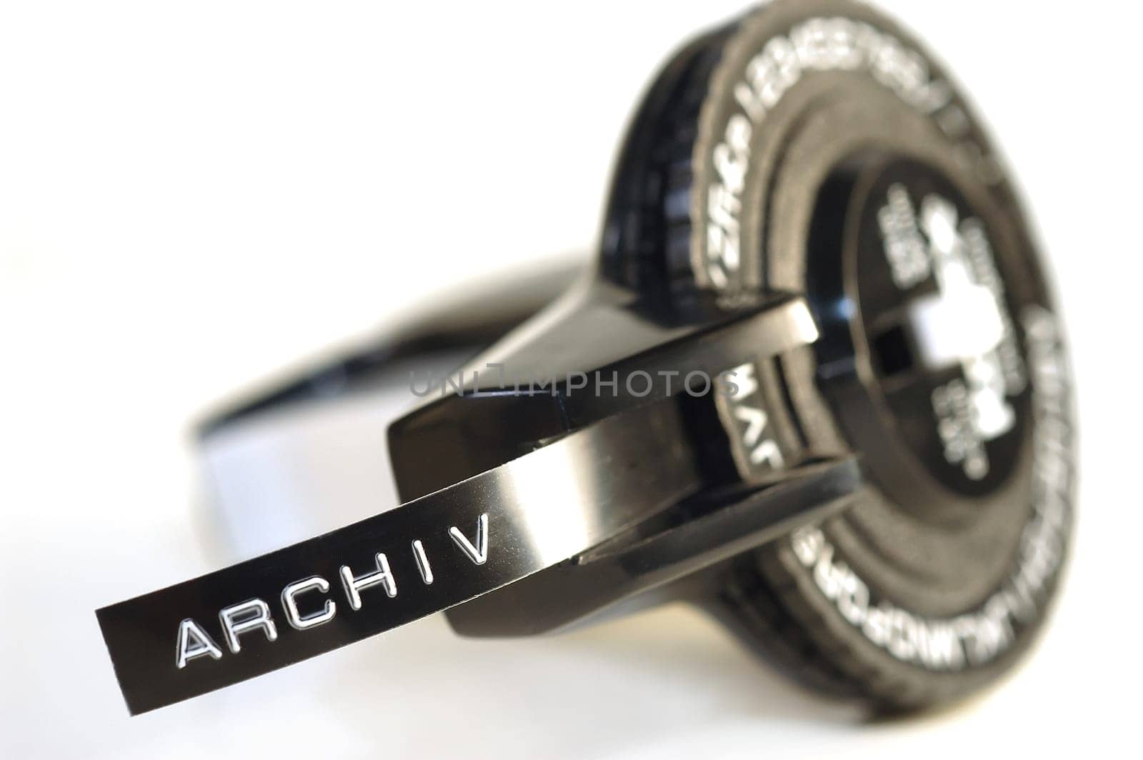 Labeling device
