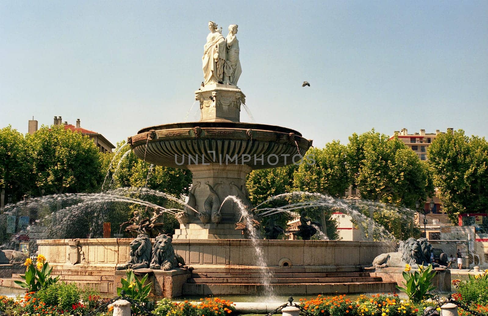 Rotunda fountain in Aix