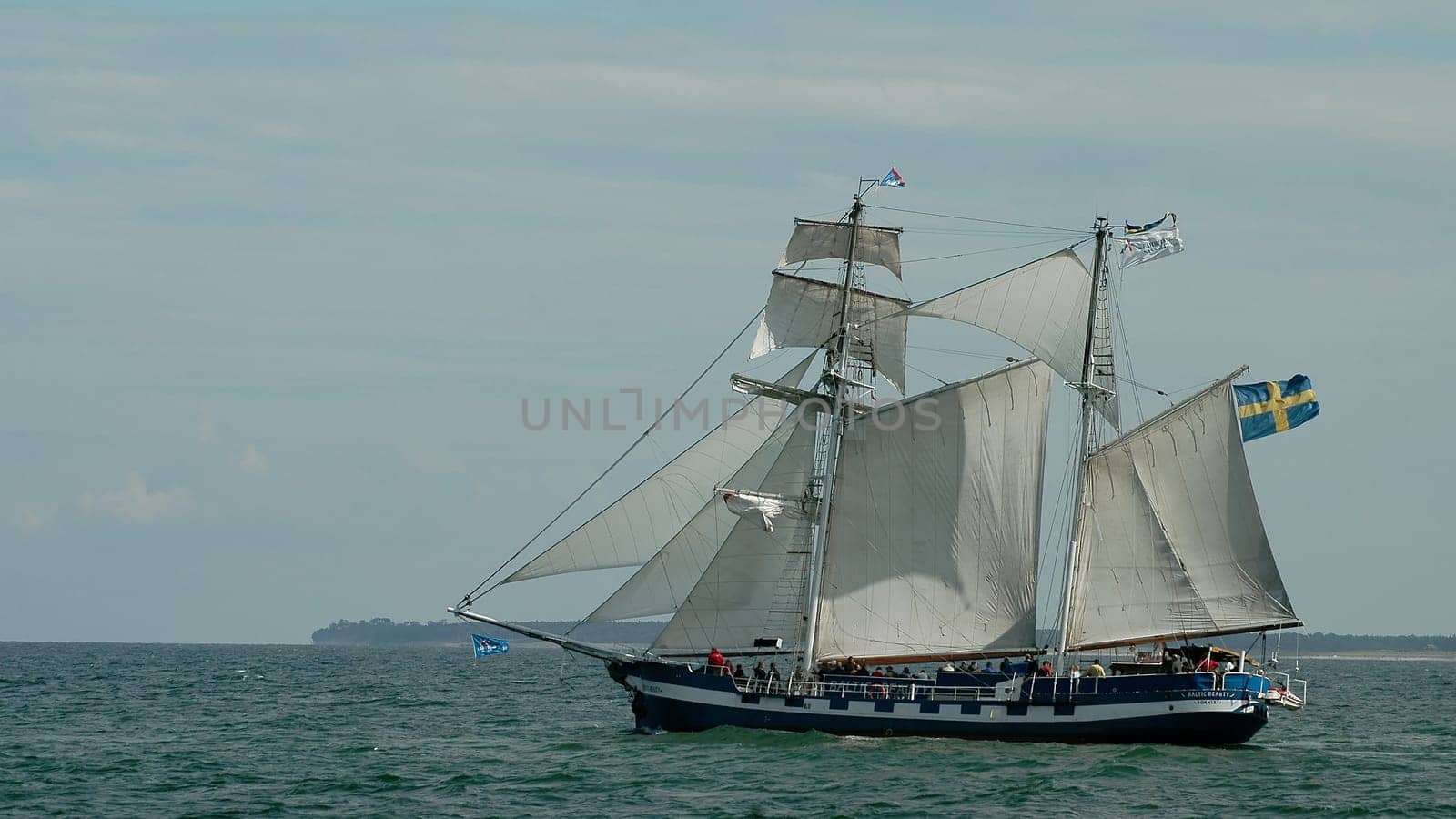 Here again a sailor...!:-)