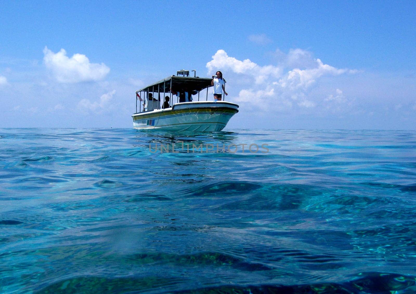 With this speedboat our divers drove to the island of Sangalaki. Here we snorkeled between dives to see for manta rays.