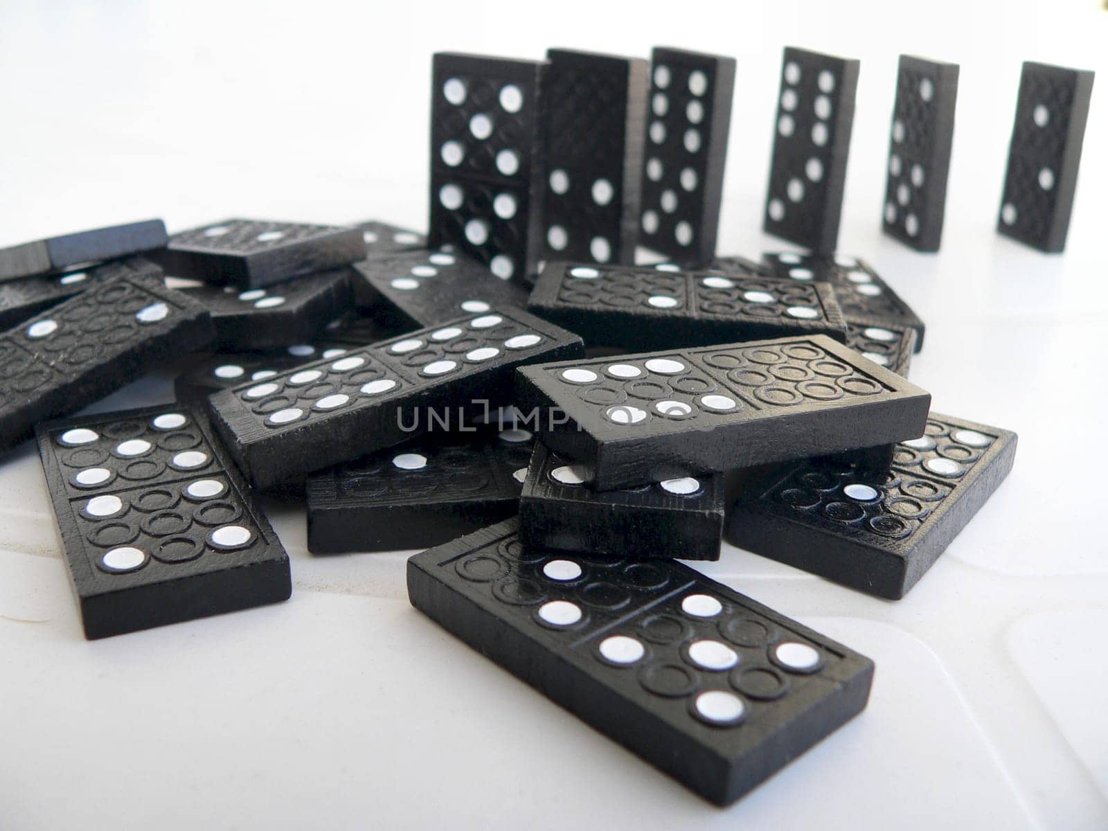 Dominoes