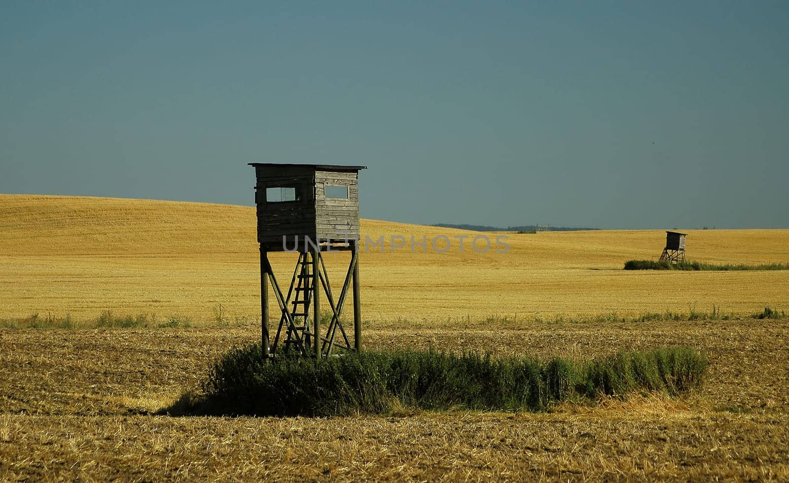 As children we loved to play here.....! After the harvest there was always a particularly clear view,but also for the deer....!:-)