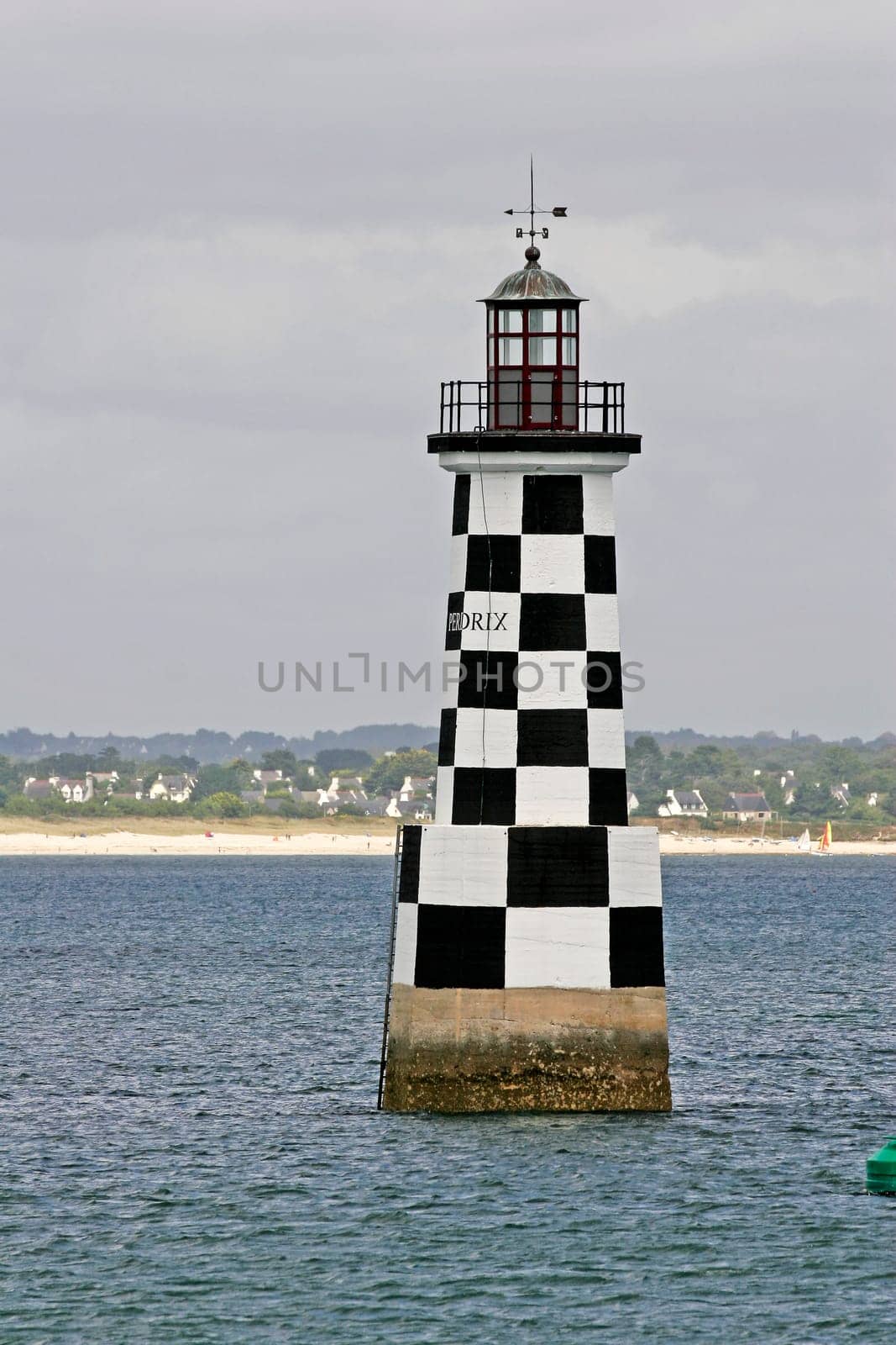 Loctudy,Lighthouse,Chessboard