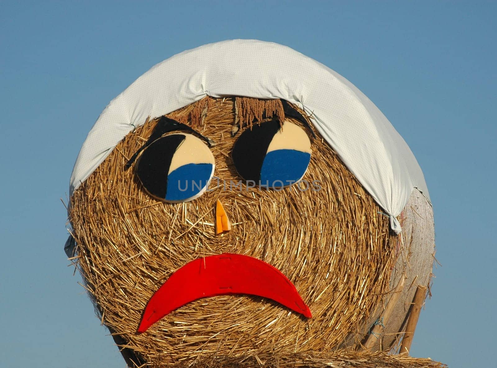 Straw face negative