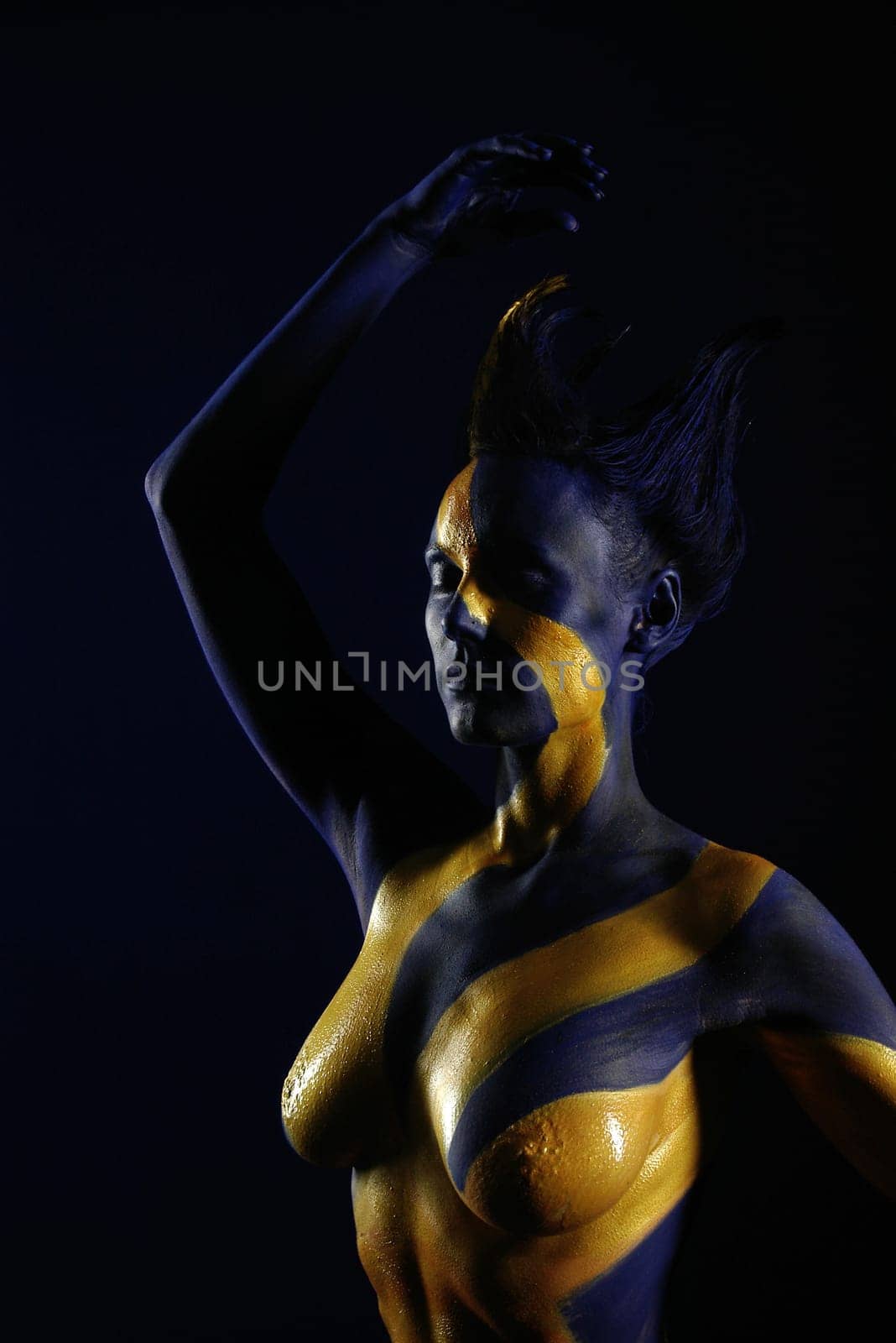 Woman,Bodypainting,Painted,Blue,Yellow,Gold,Sun,Ray,Hair,Detail,Nude,Nude,Breast,Body Painting,Painted,Color,Face,Head,Portrait,Art,Calendar,Static,Abstract