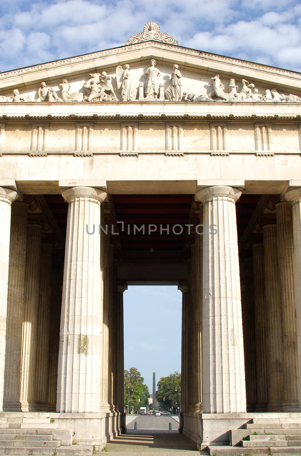 At Königsplatz