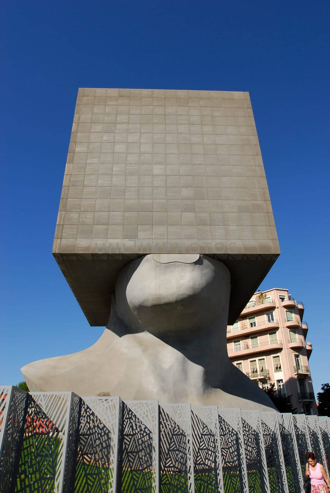 Square Skull II