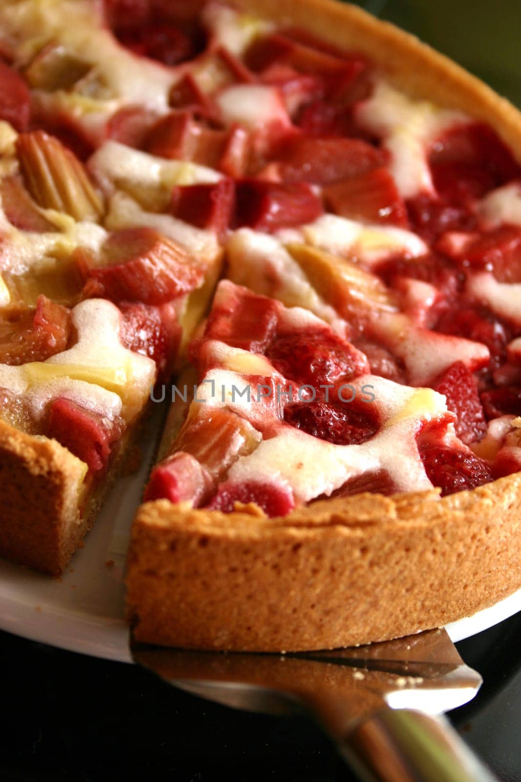 We had it this afternoon,it was very tasty! Does anyone want a piece? There's still something there...:-)