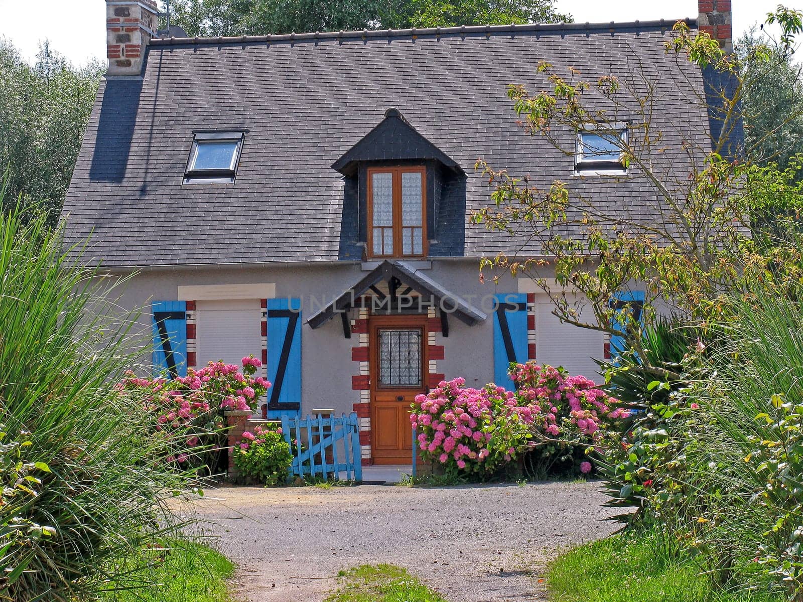 Mont-Dol,house detail
