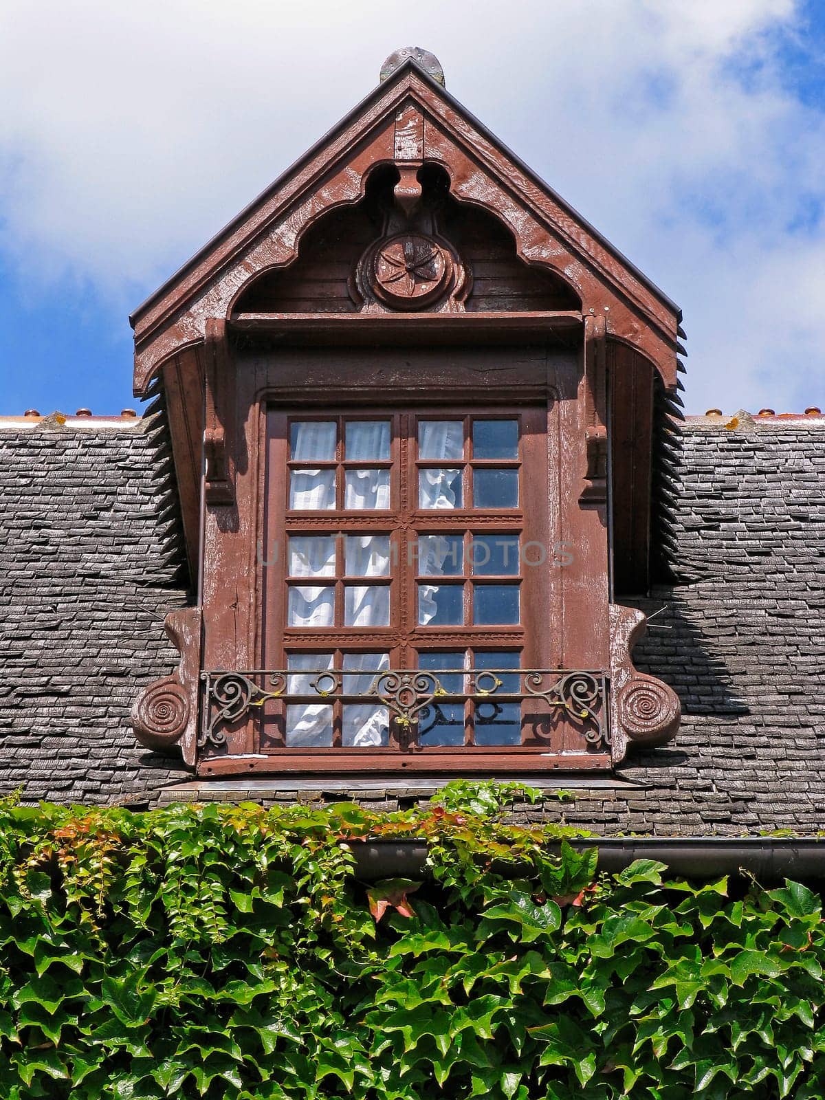 Mont-Dol,half-timbered house