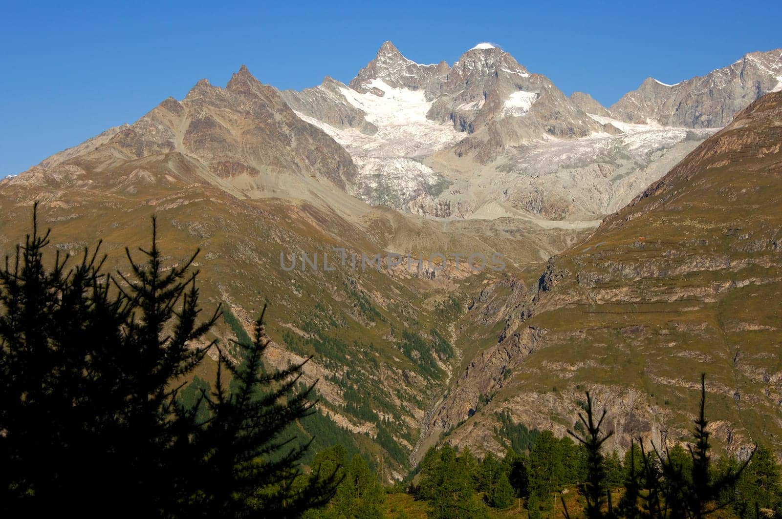 From left to right: Oberes Gabelhorn,Wellenkuppe,Zermatt,Valais,Switzerland
