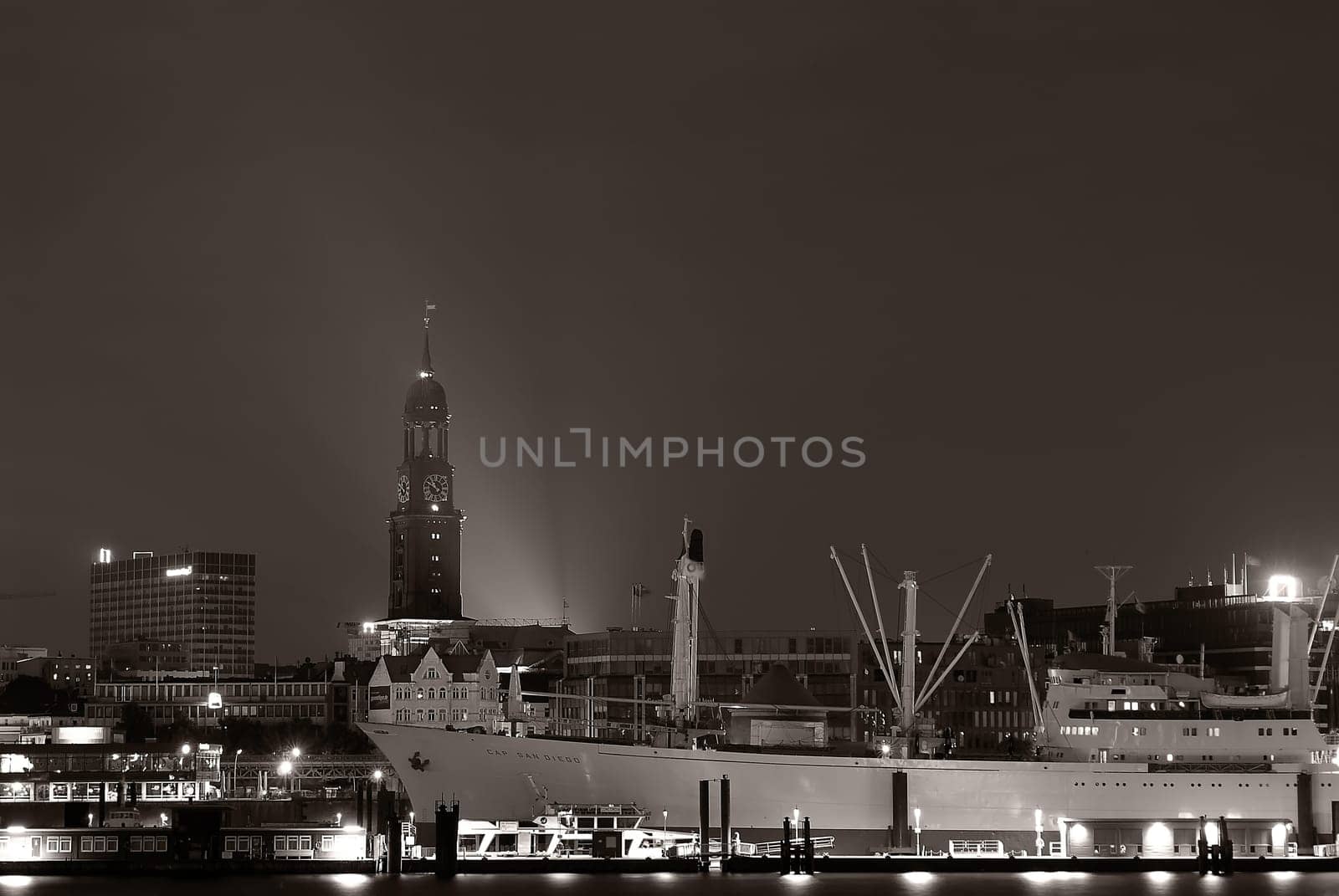 HH Port