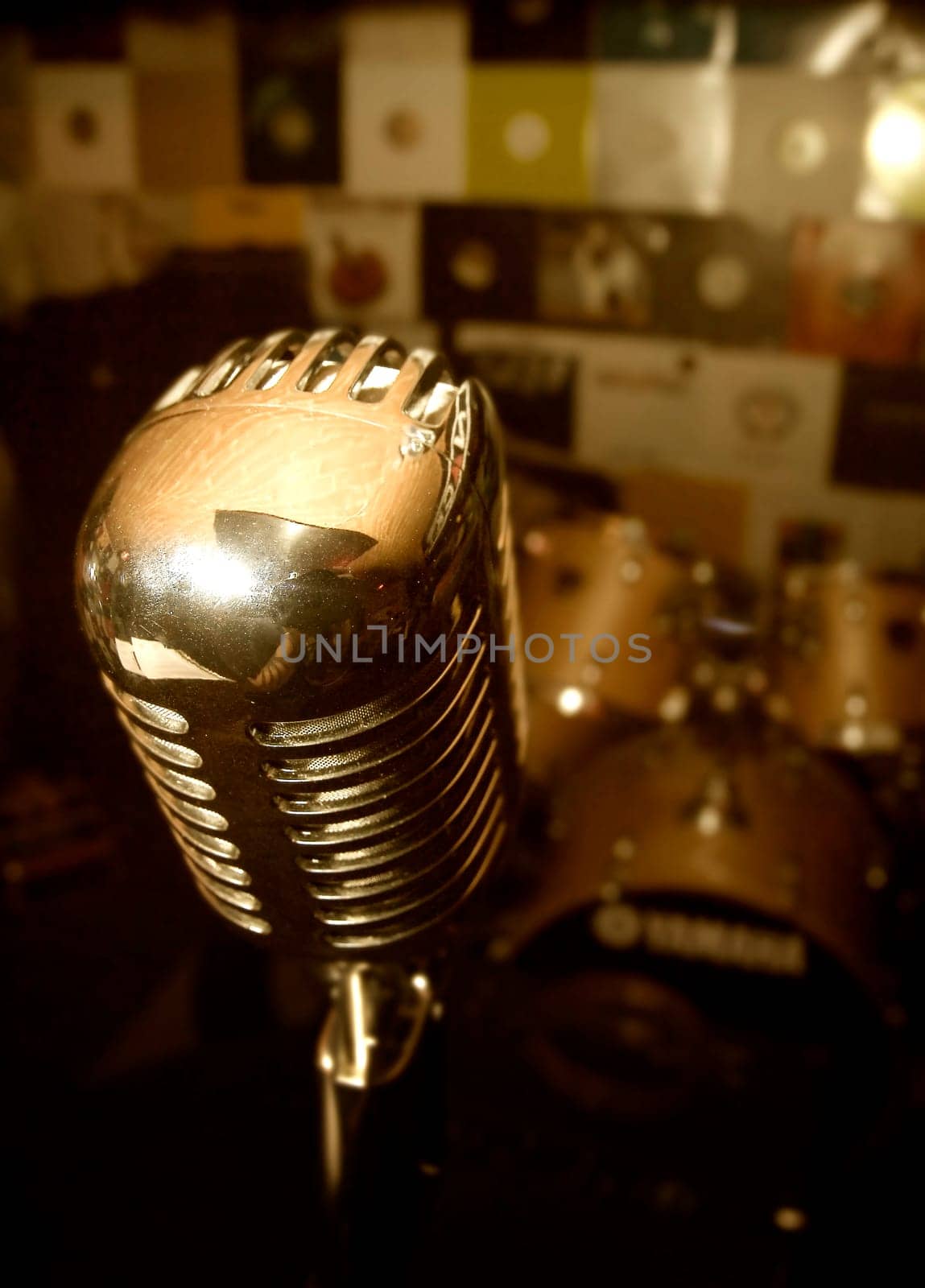 This recording was taken at a small concert,the group ODERNACKT,at this year's music mile in Neustrelitz.