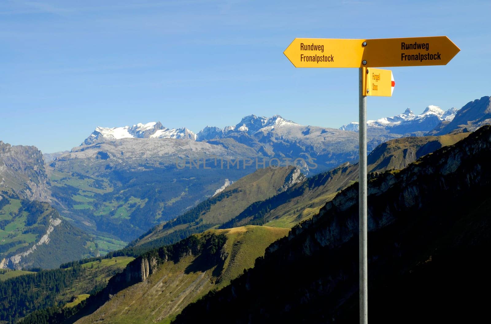 The Stoos - Fronalpstock area is a hiker's paradise in Central Switzerland. There are short hikes of 2 hours in length but also multi-day hikes over passes to Glarus or even to Graubünden.