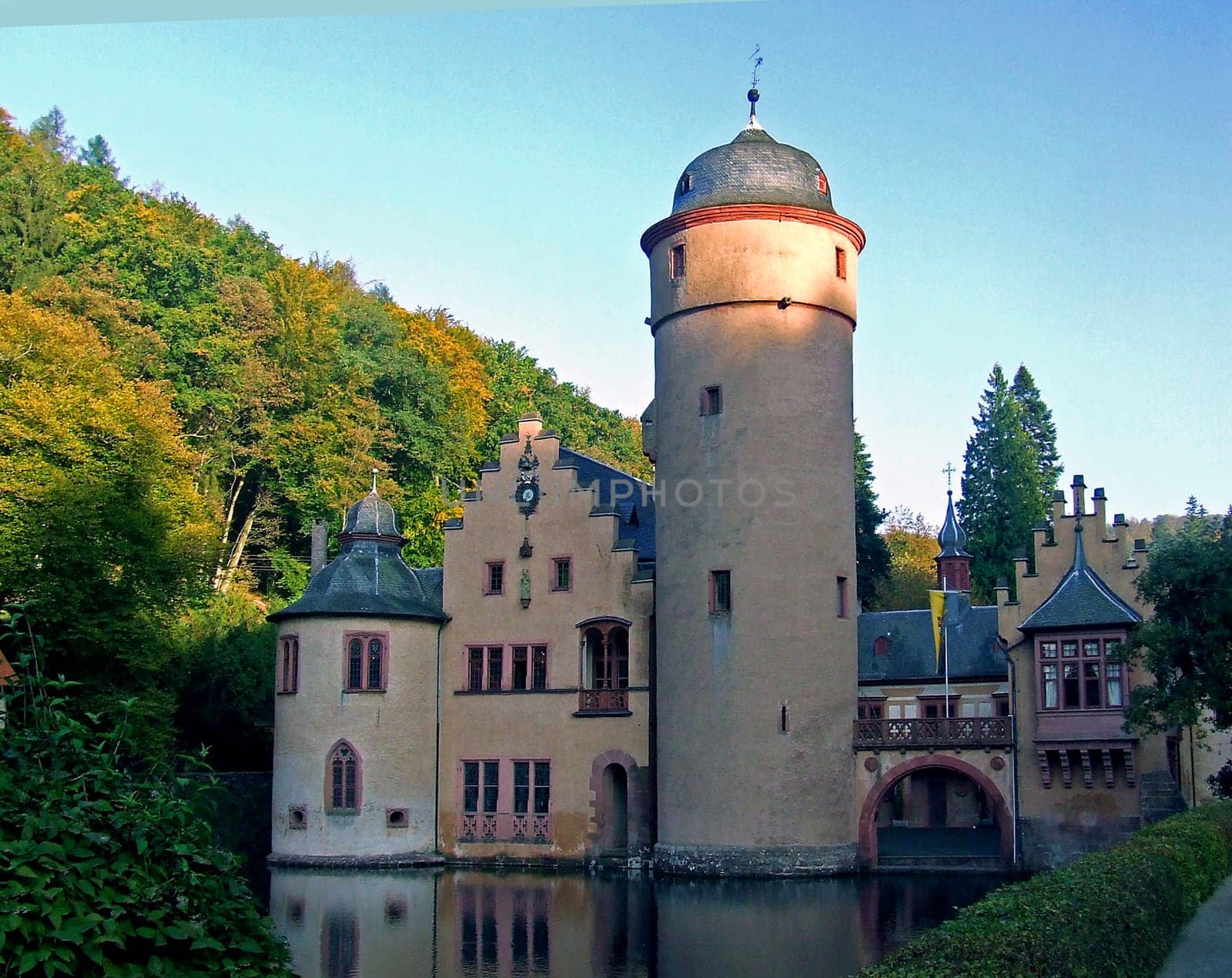 Mespelbrunn moated castle
