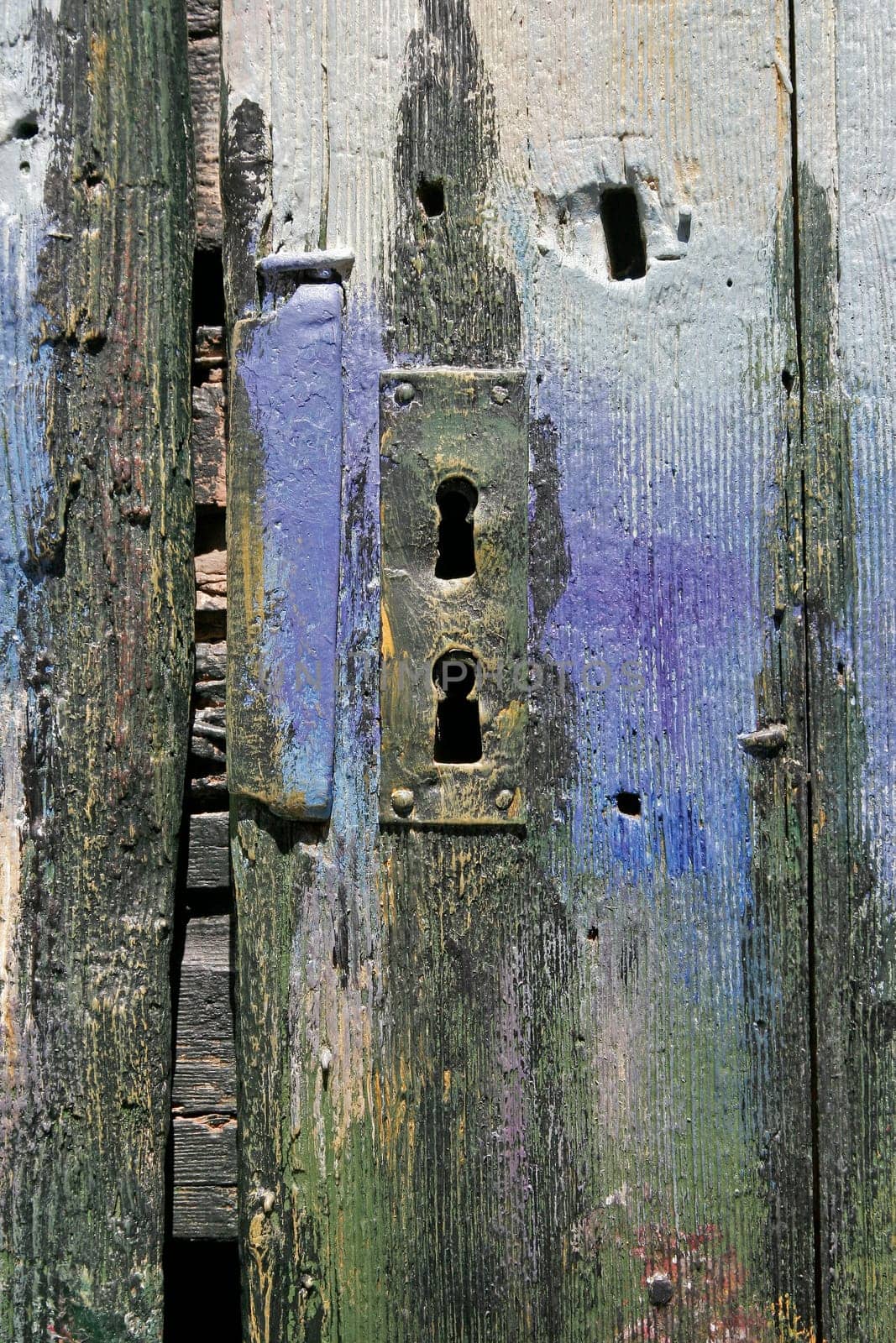Roussillon,door lock,Provence
