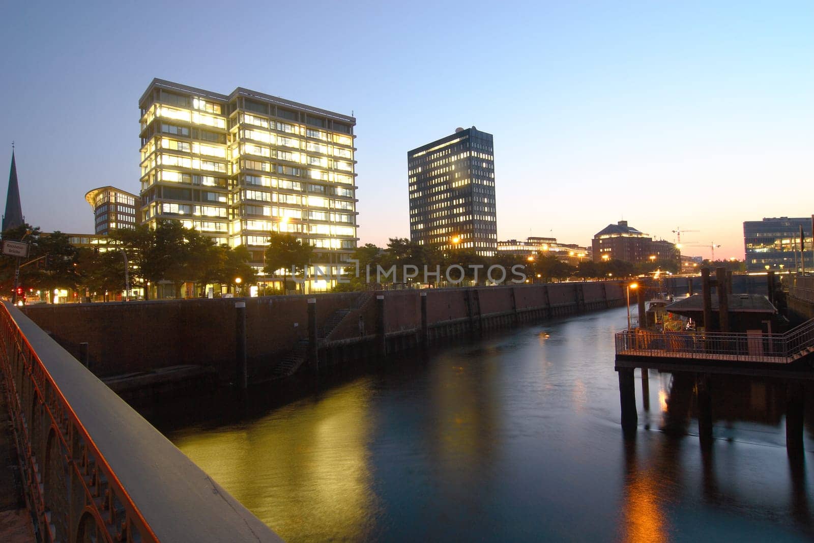 Spiegel Publishing House Building
