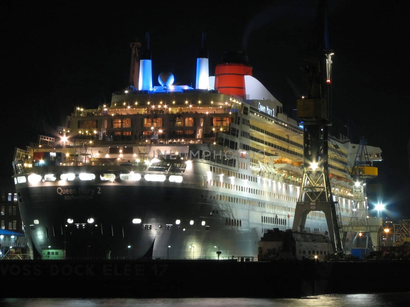 QM 2 in Dock 2