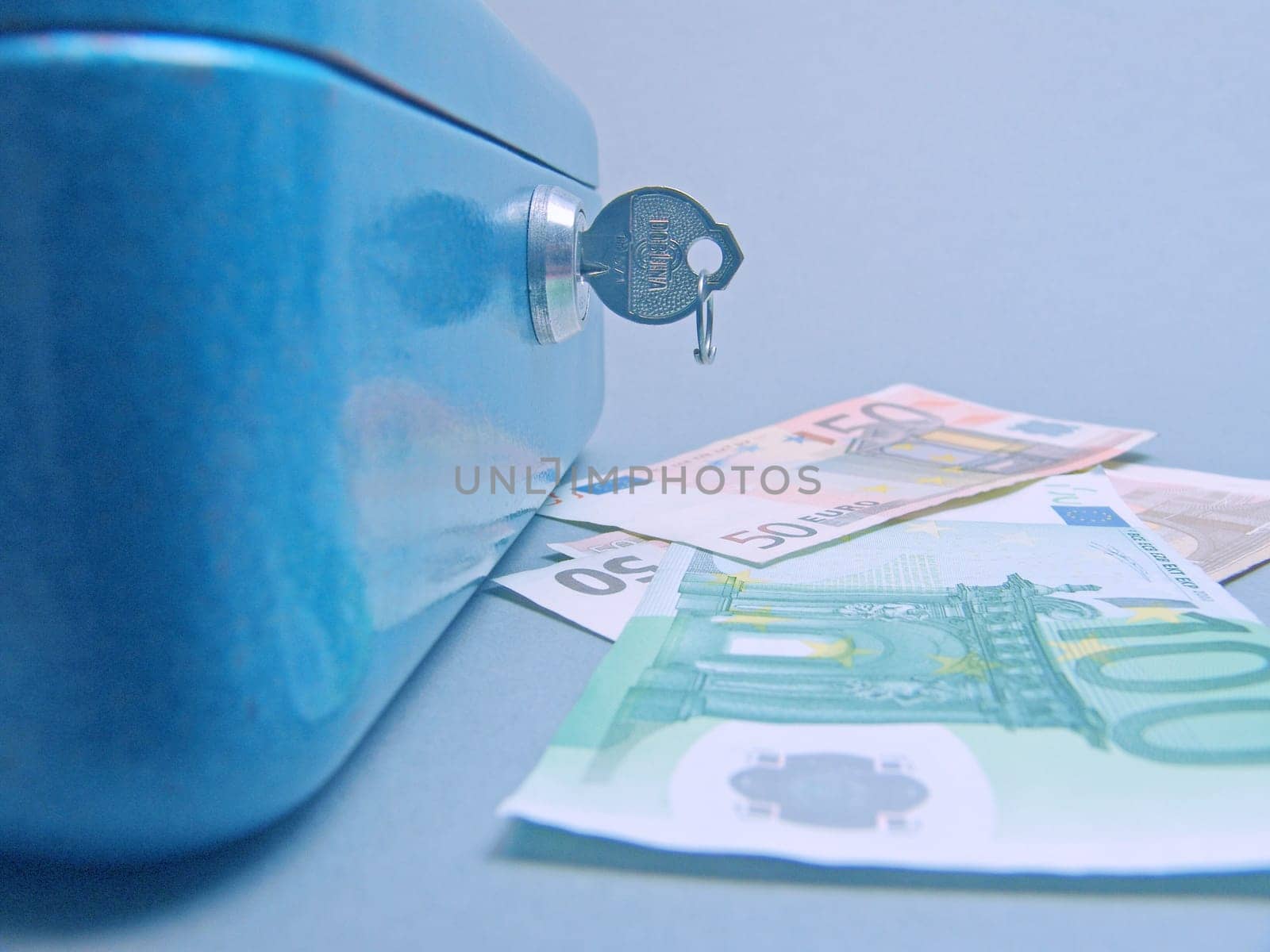 Money cassette