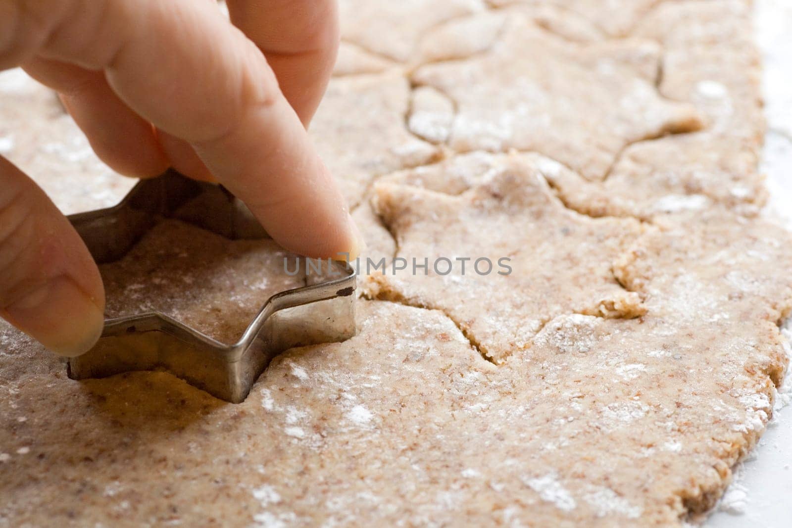 Cutting out cinnamon stars