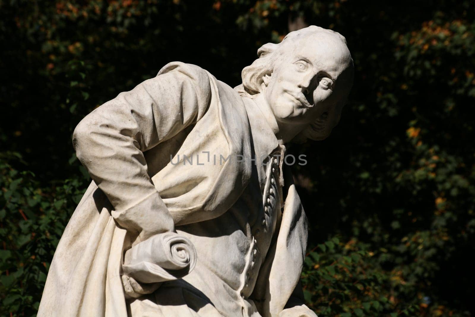The only monument to the English playwright is in Weimar in the Park an der Ilm (Goethe Park)