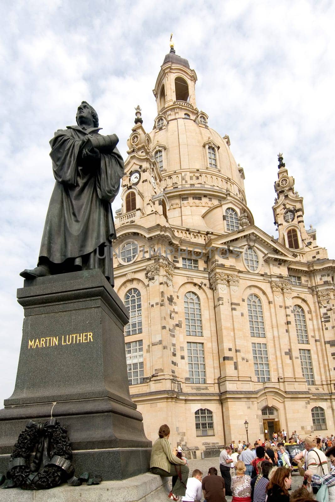 Luther in front of Frauenkirche