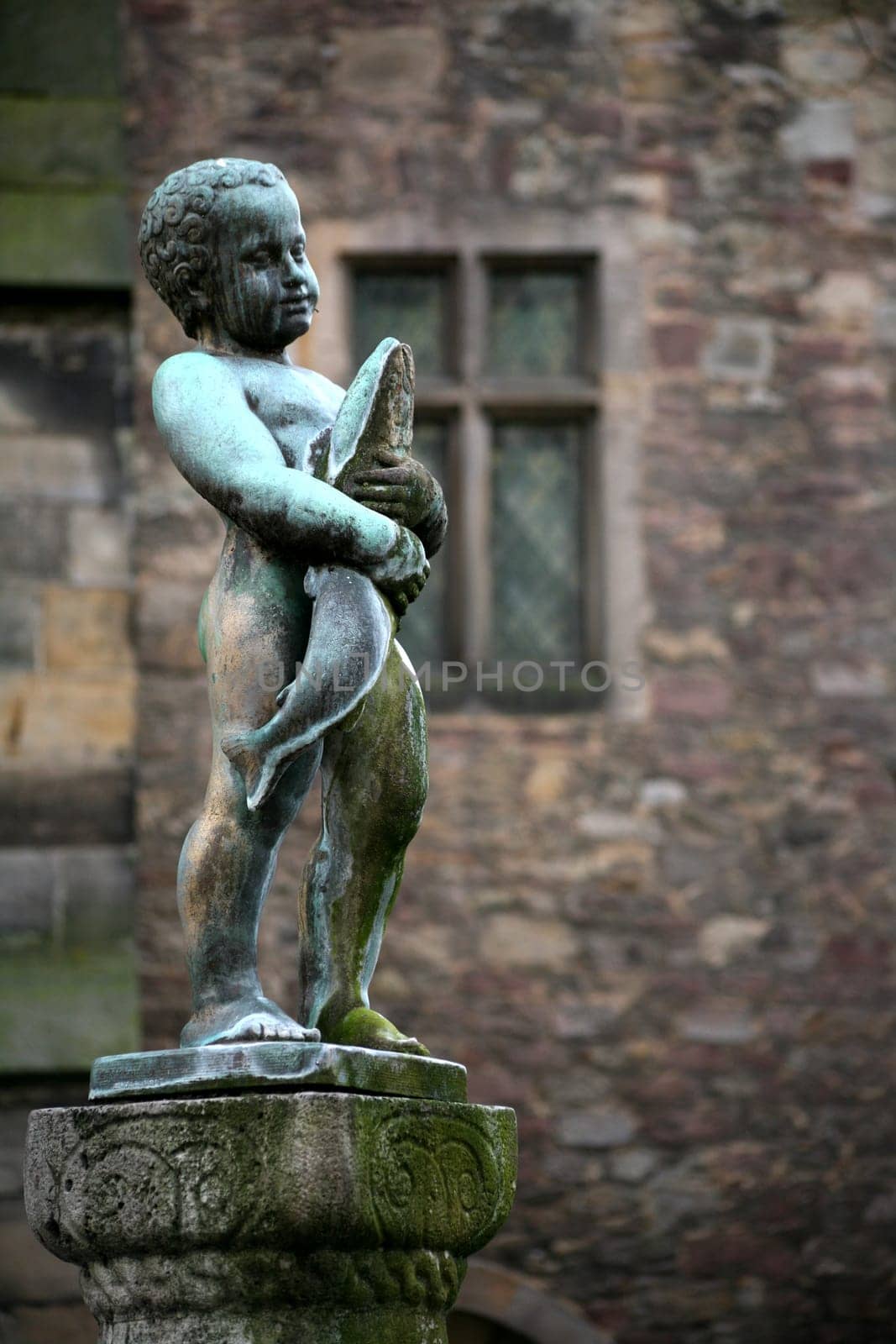 The salmon fountain in the Münsterkirchhof in the Pied Piper town of Hamelin (Lower Saxony) is a reminder of the time when the salmon in the Weser were still so numerous that the servants demanded to finally be served something different!