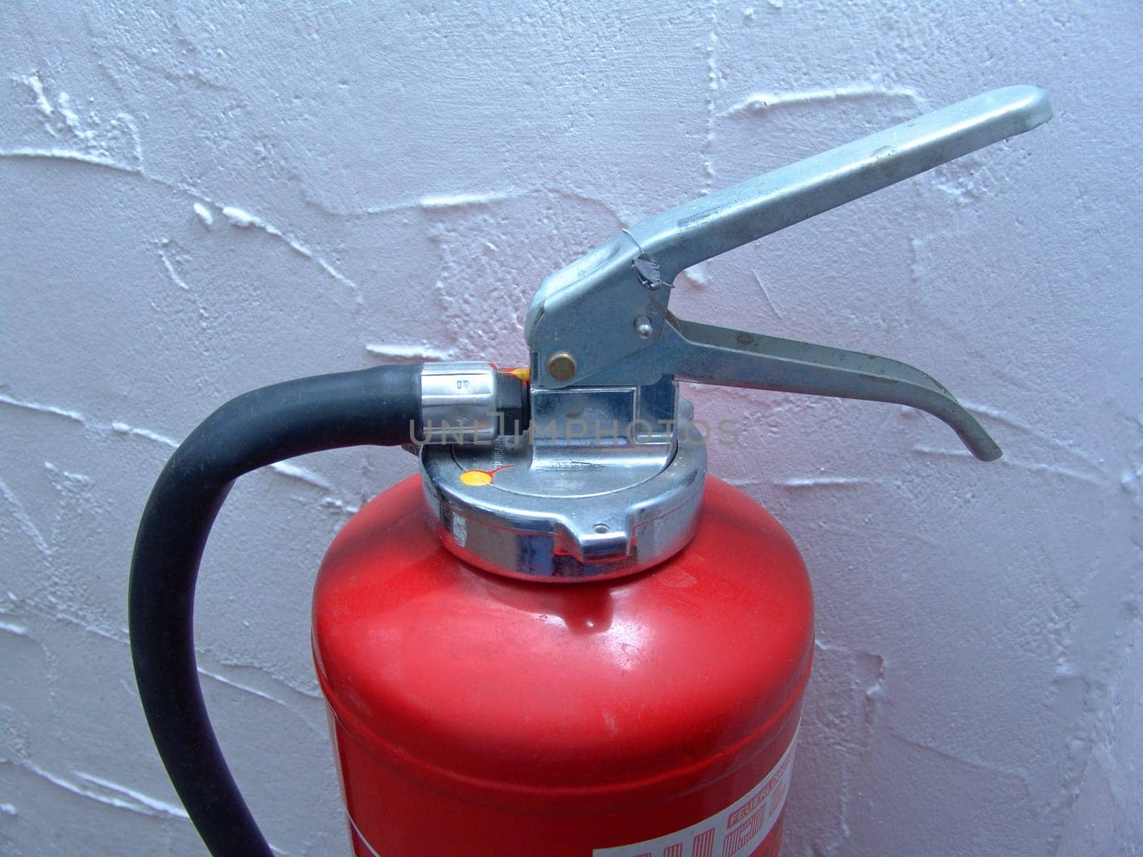 Fire extinguisher