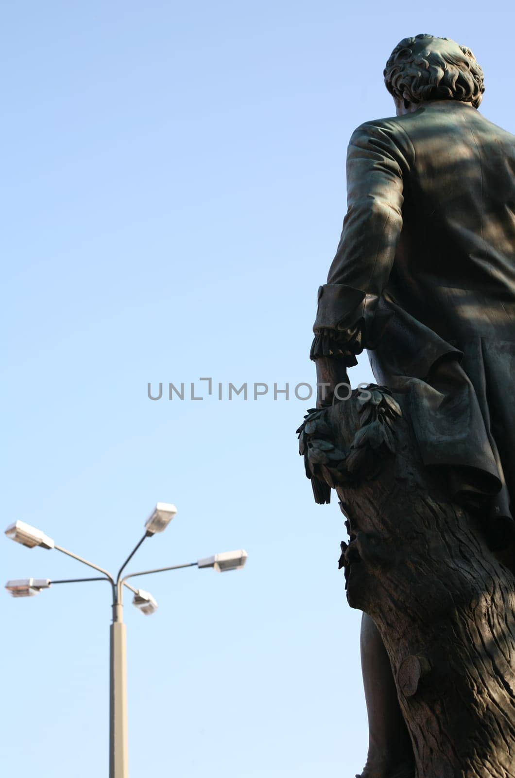 Bronze statue on Wielandplatz in Weimar