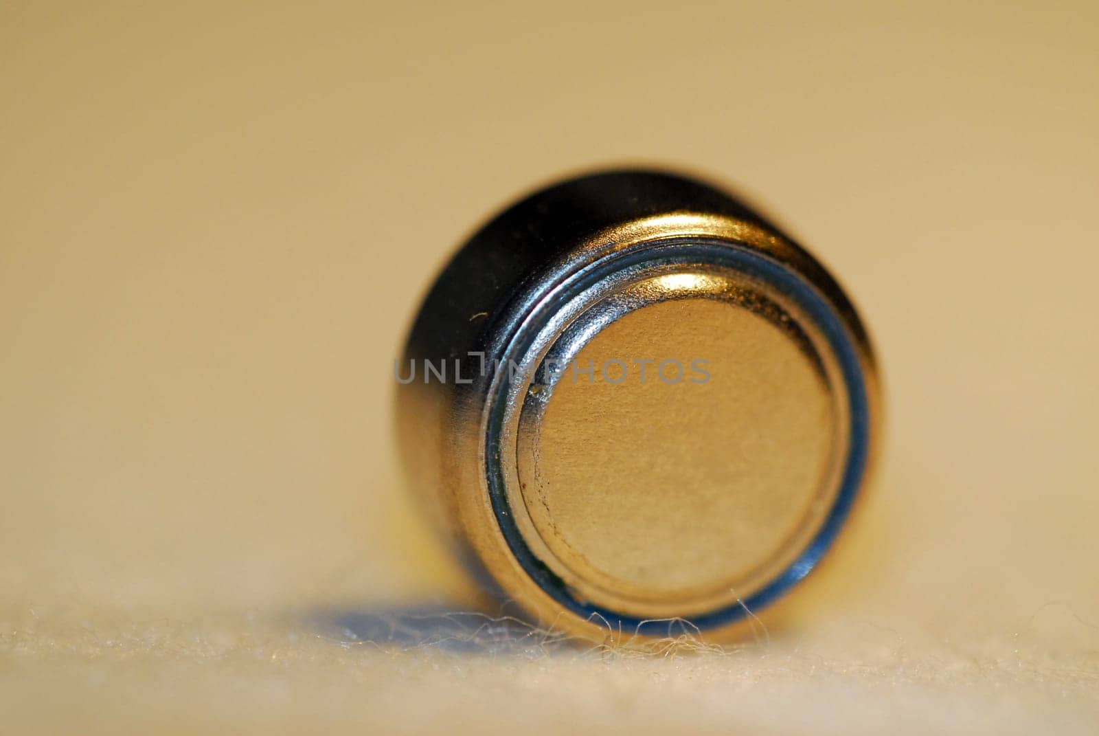 Button cell 2