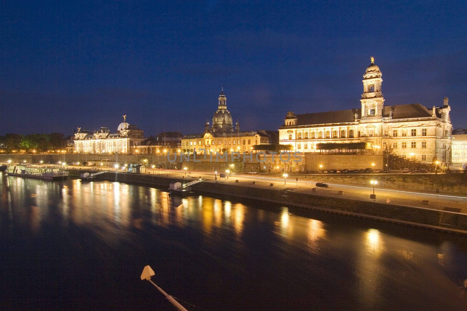 Brühl's terraces at night