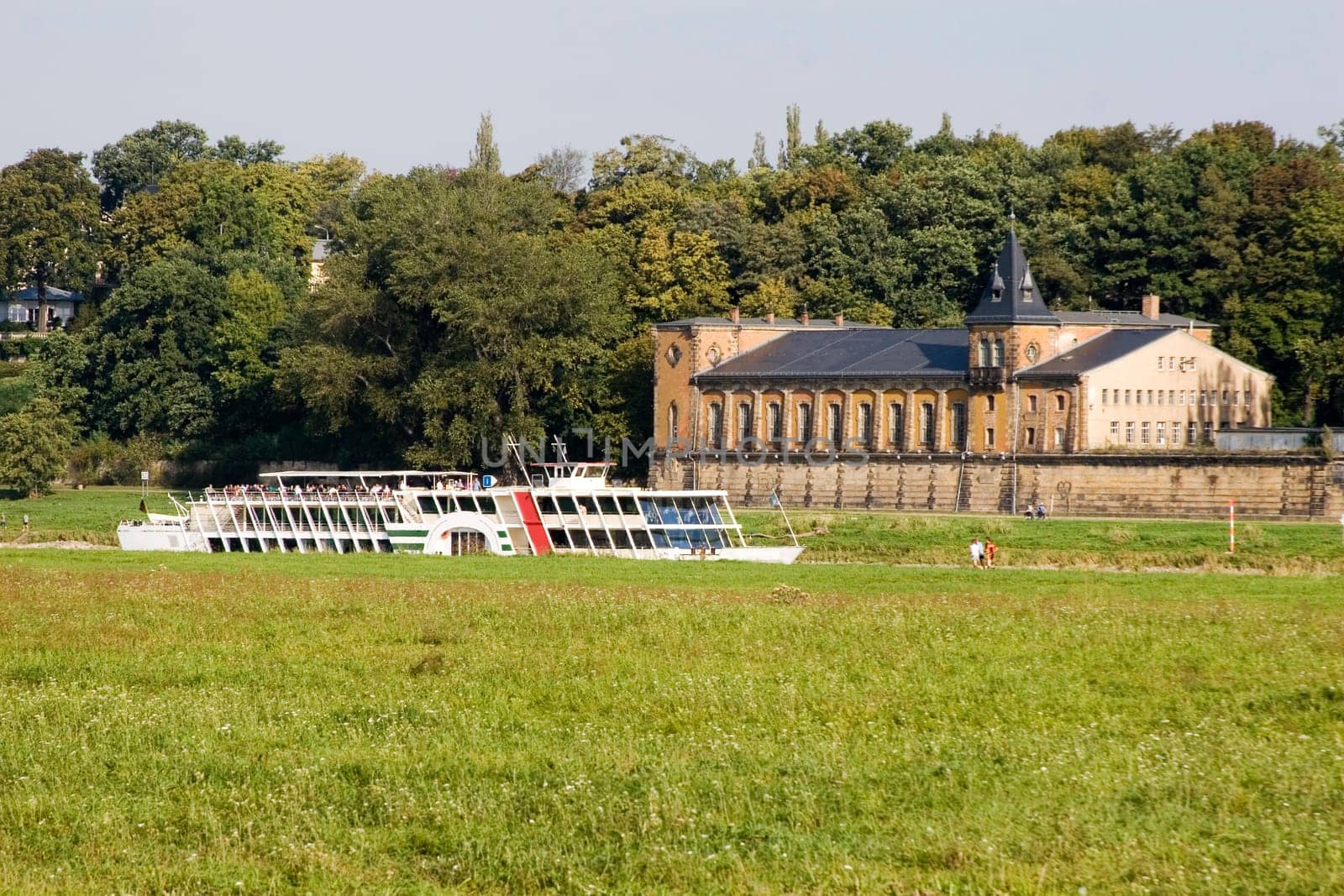 Elbe Villa and Ship
