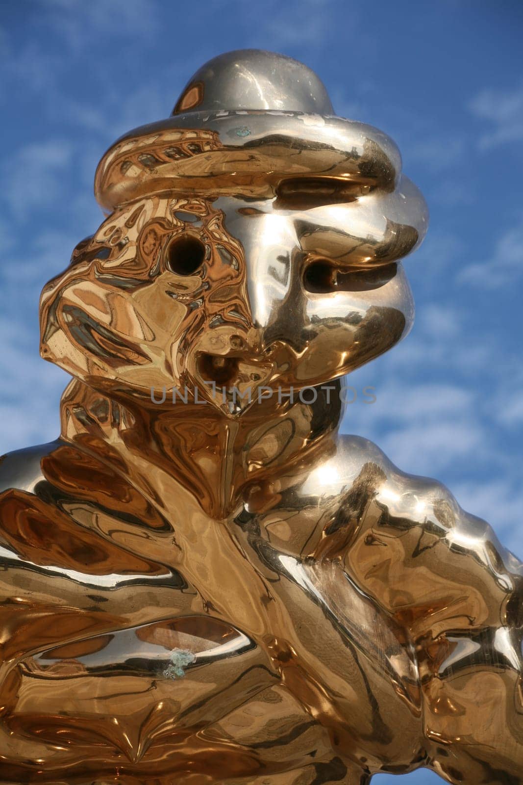 Bronze statue by Thomas Schütte in Weimar (permanent work of art in a public square)
