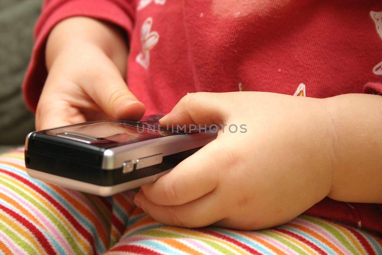 Mobile phone alarm 03