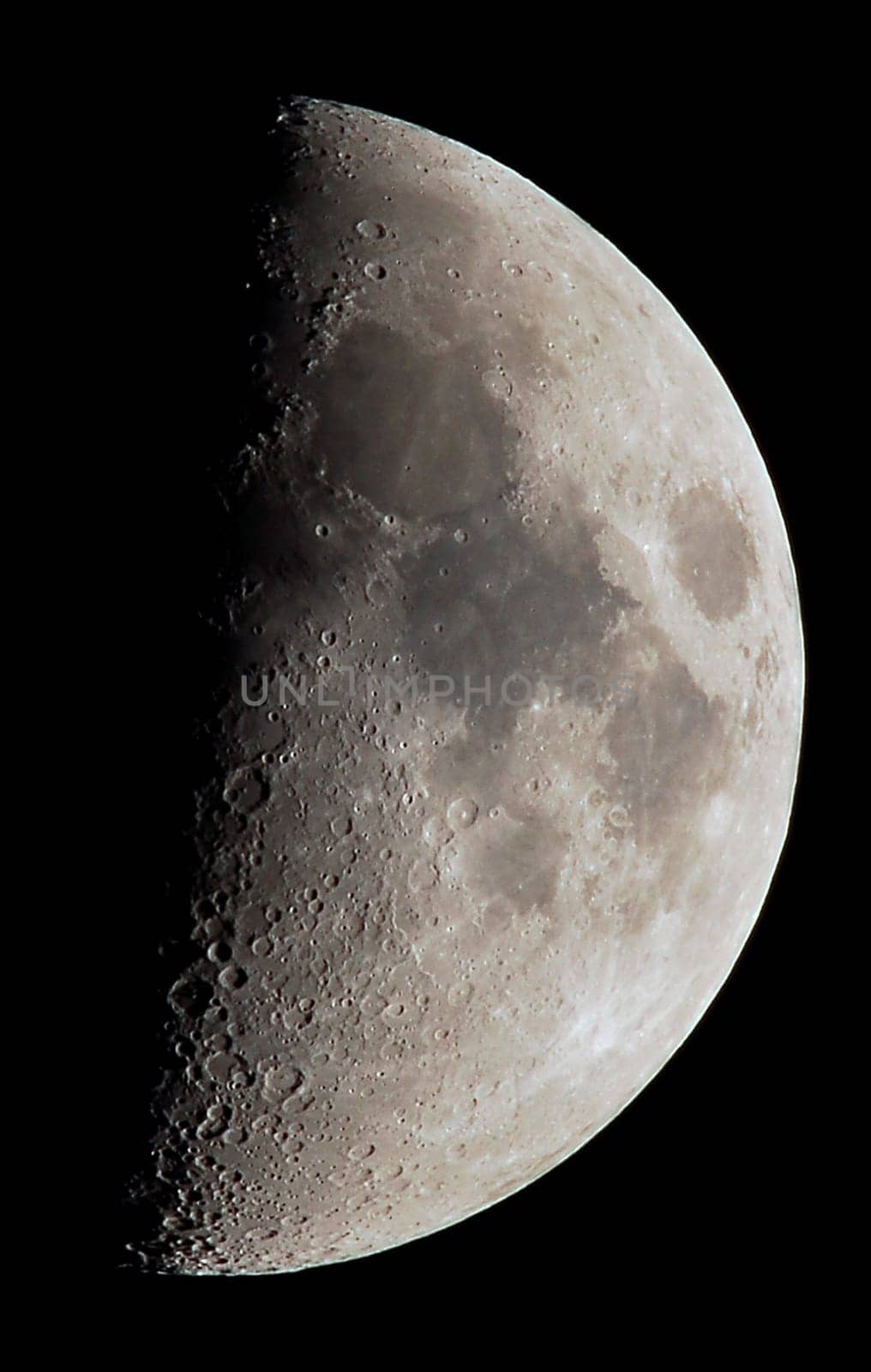 ... Crescent moon on 27.12.2006...