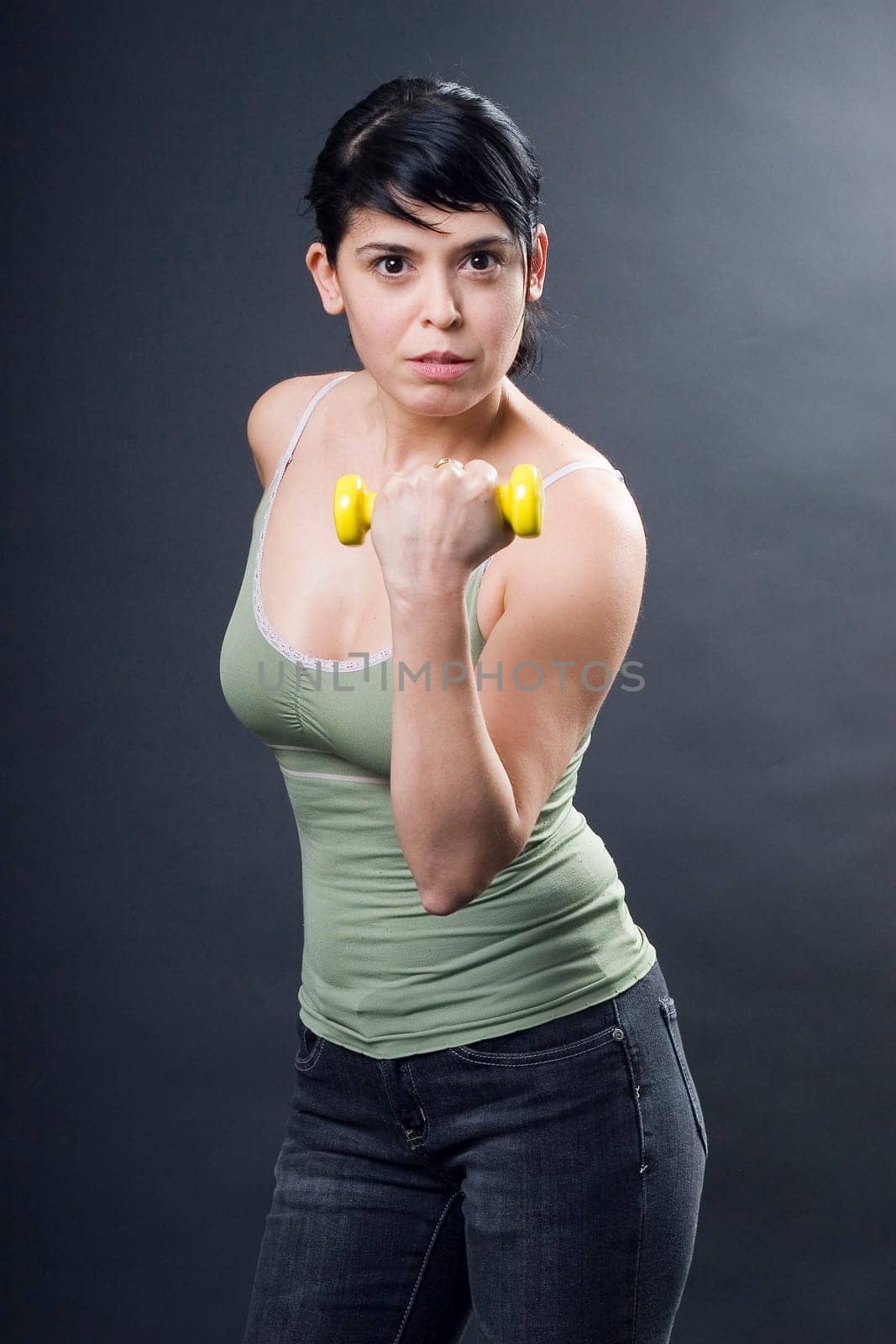 Olivera with dumbbell frontal