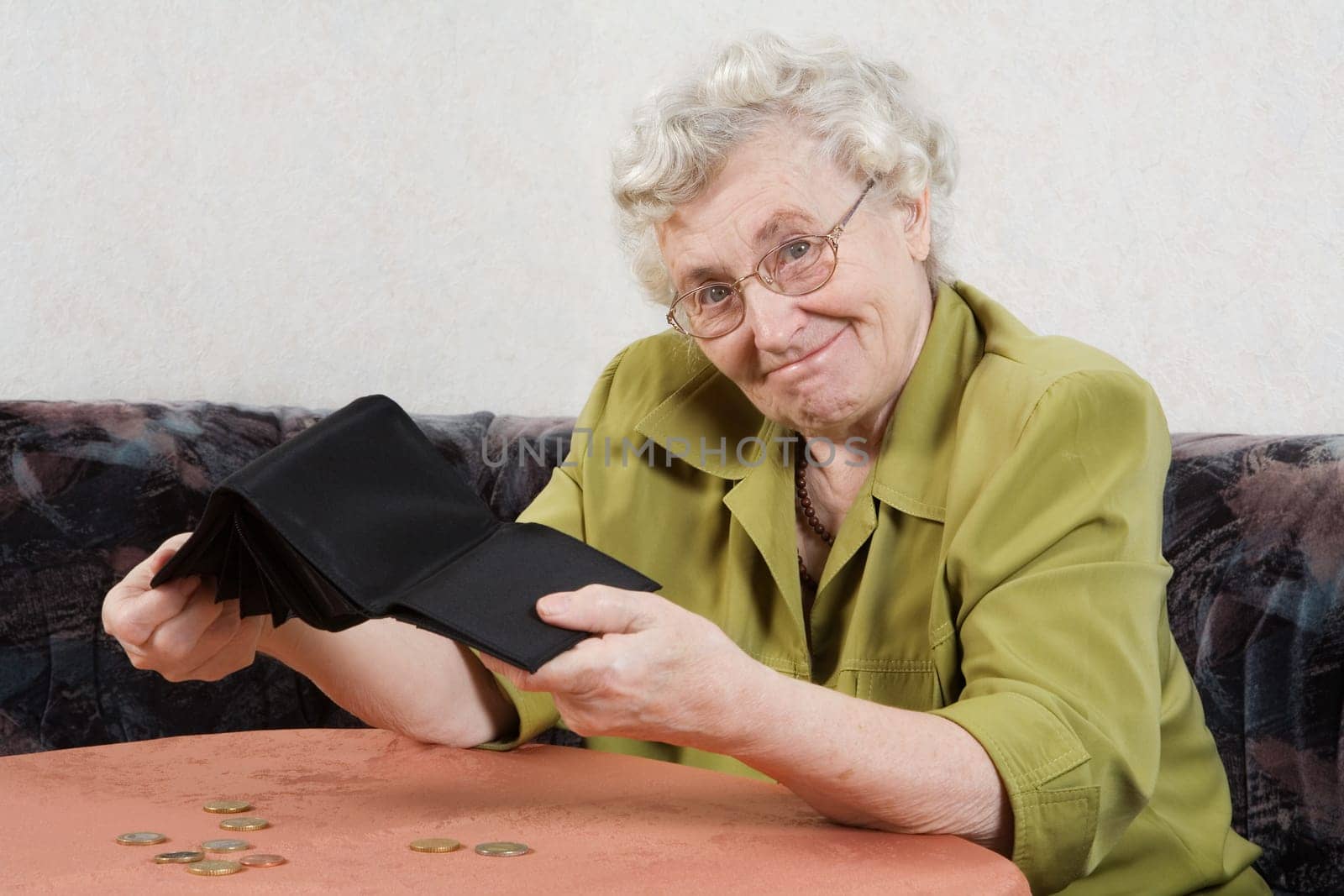 Pensioner with an empty wallet