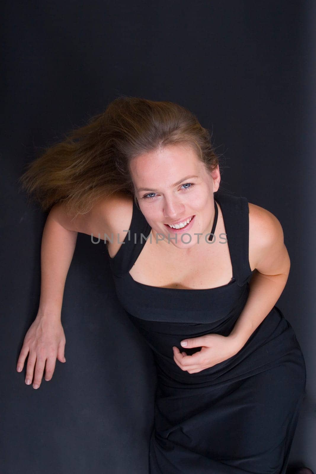 Miryam overhead