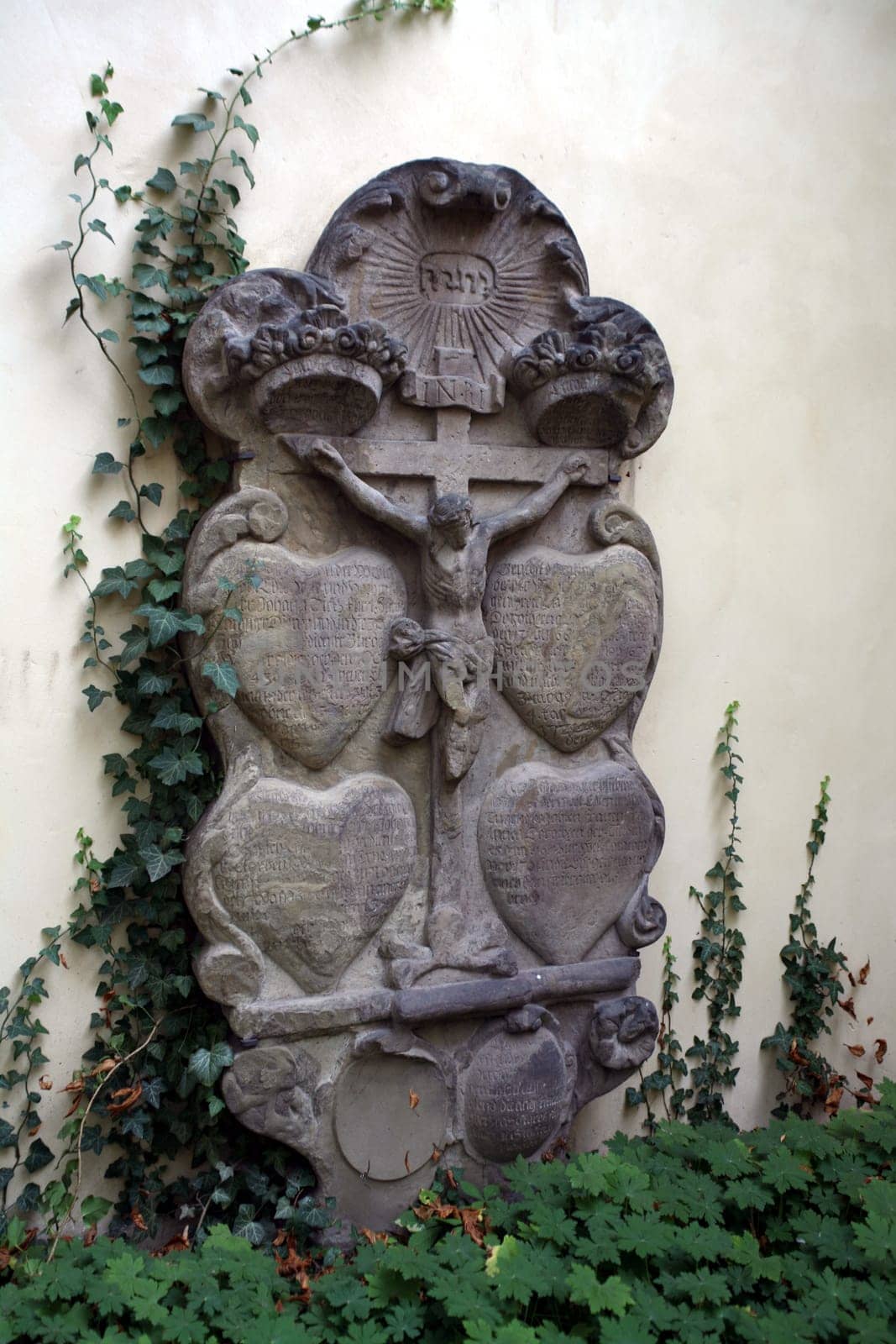 In the old cemetery at the town church in Weimar