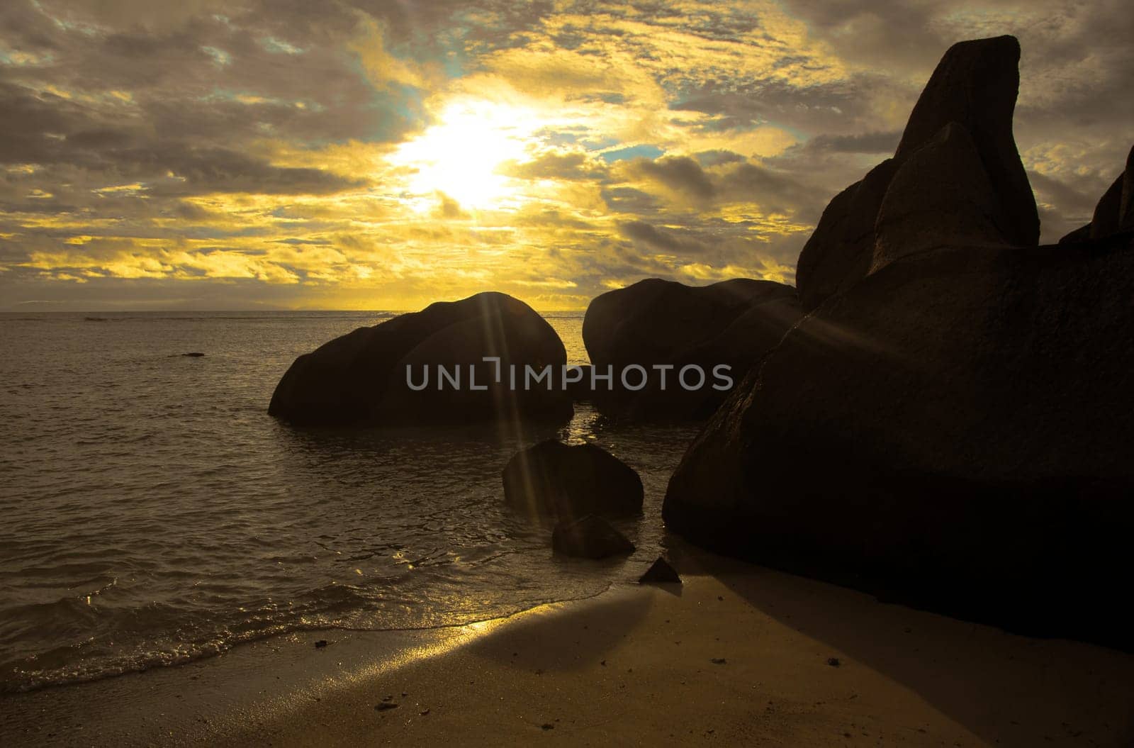 In the very south of Mahé are some of the most beautiful beaches on the island - completely undeveloped or with only a restaurant! Anse Intendance,Petite Anse and Police Bay were deliberately kept free of development in order to preserve the bays in their natural form.