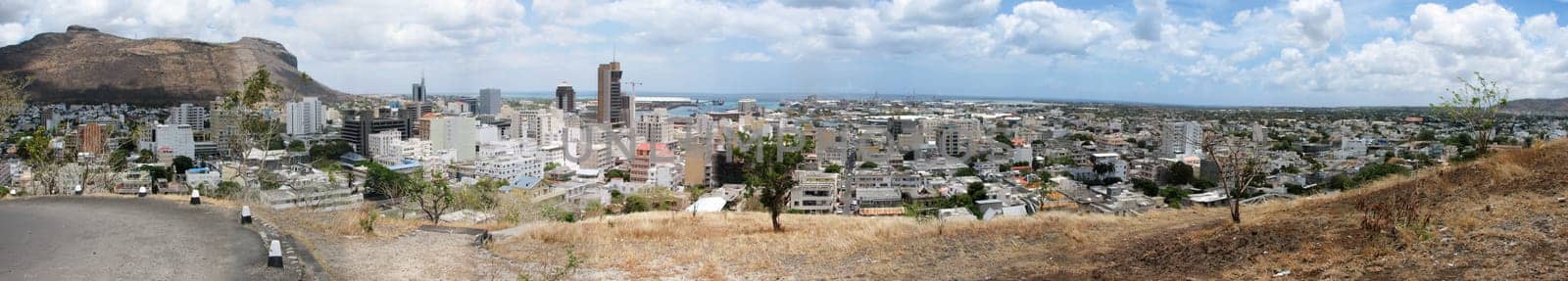The capital of Mauritius,with about 170,000 inhabitants,it is the largest city in the country and also the economic and cultural center of the island. Port Louis is located on the northwest coast of the island. The ridges protect the city from the south-eastern