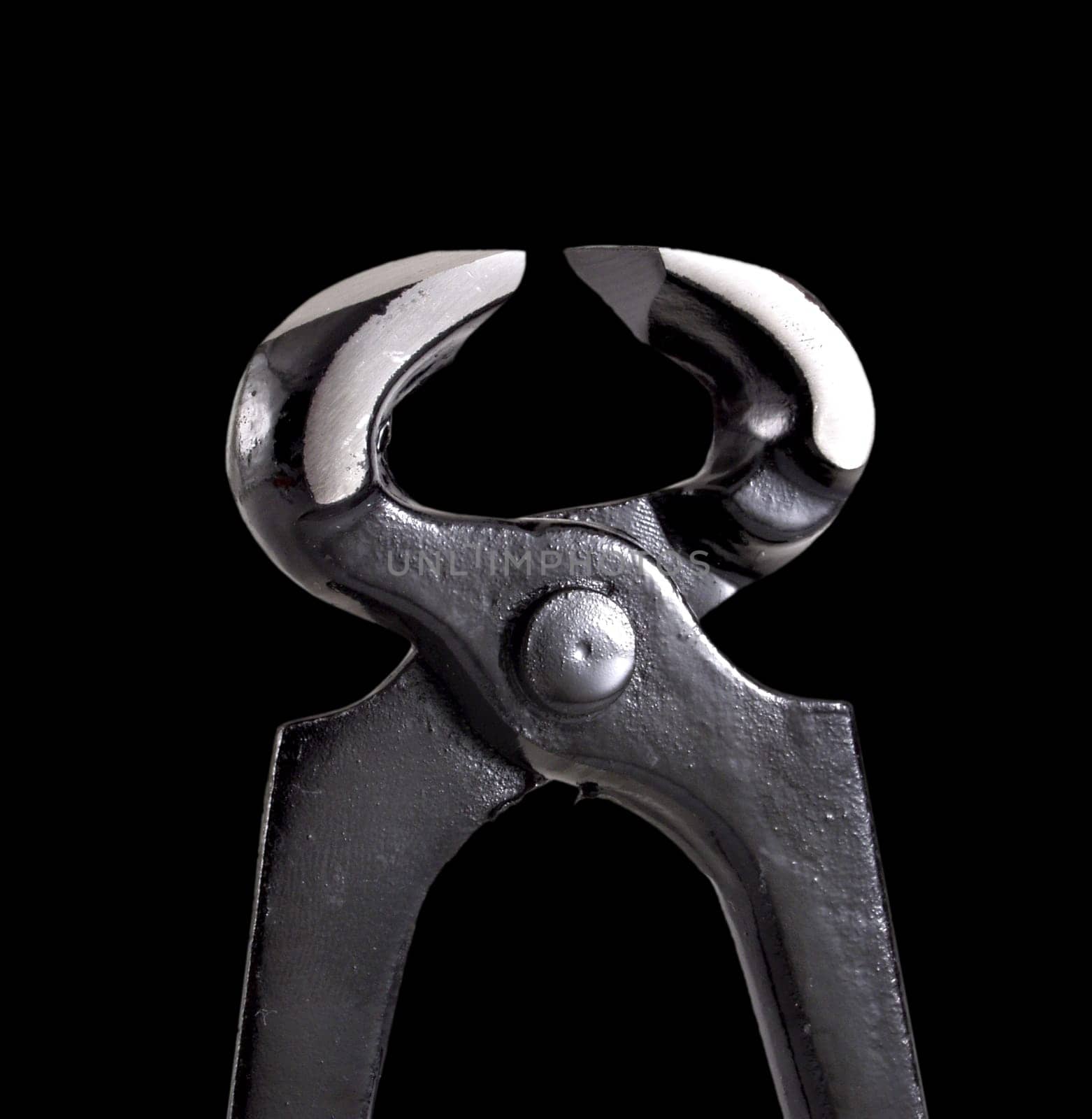 Pliers 1