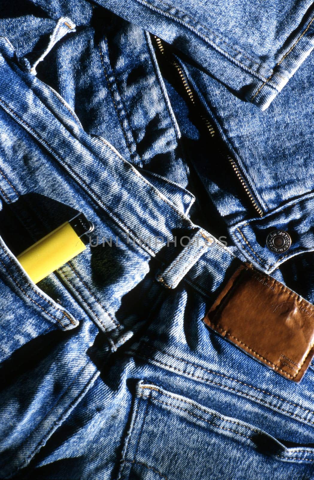 Jeans with lighter