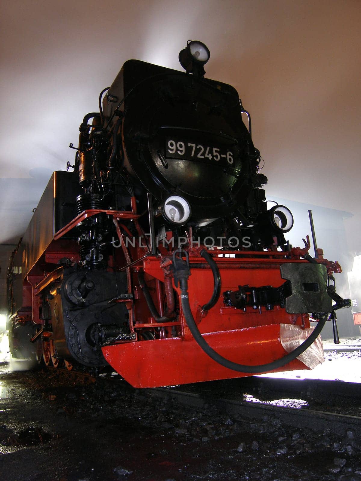 I photographed this locomotive in front of a locomotive shed in Wernigerode.