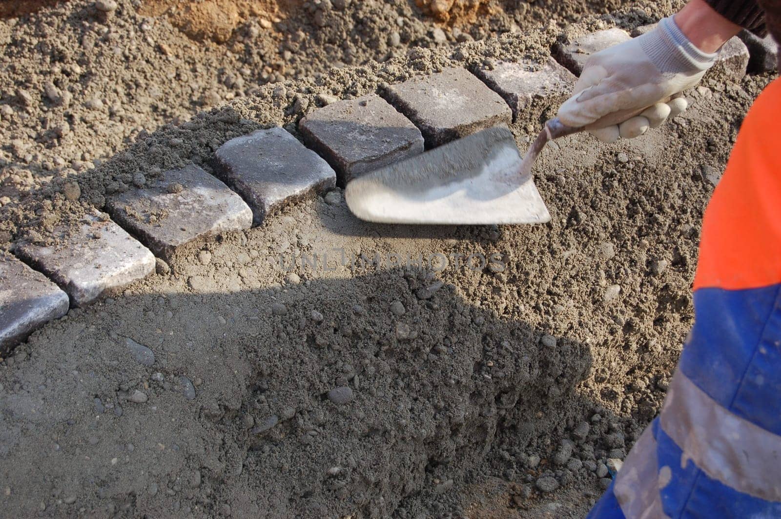 Smoothing concrete