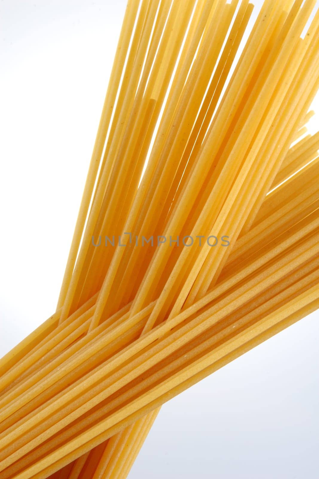 Crossed spaghetti