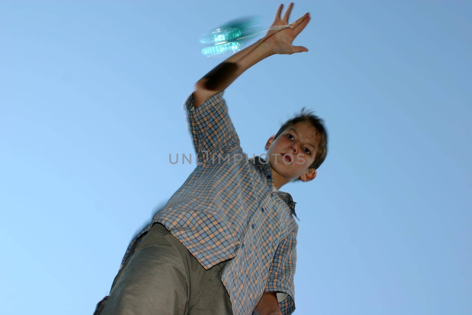 Yo-yo game,boy